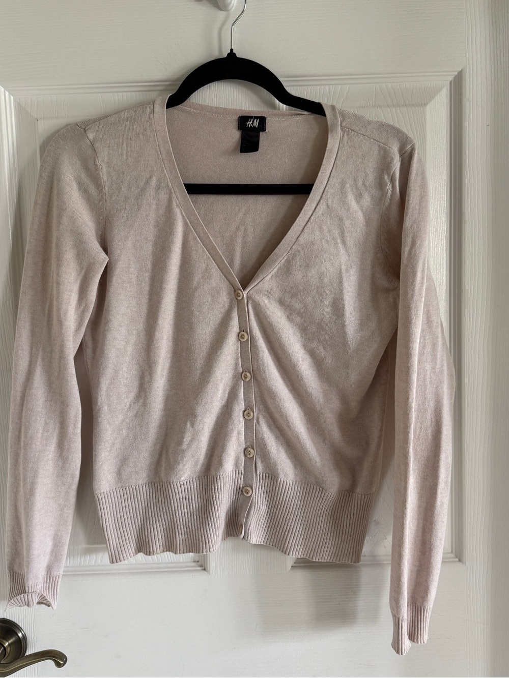 H&M Cream Button-Down V-Neck Ribbed Top - Picture 2 of 6
